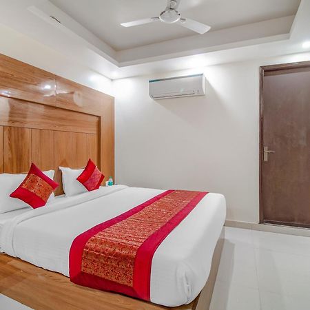 Airport Hotel Mayank Residency Yeni Delhi Dış mekan fotoğraf