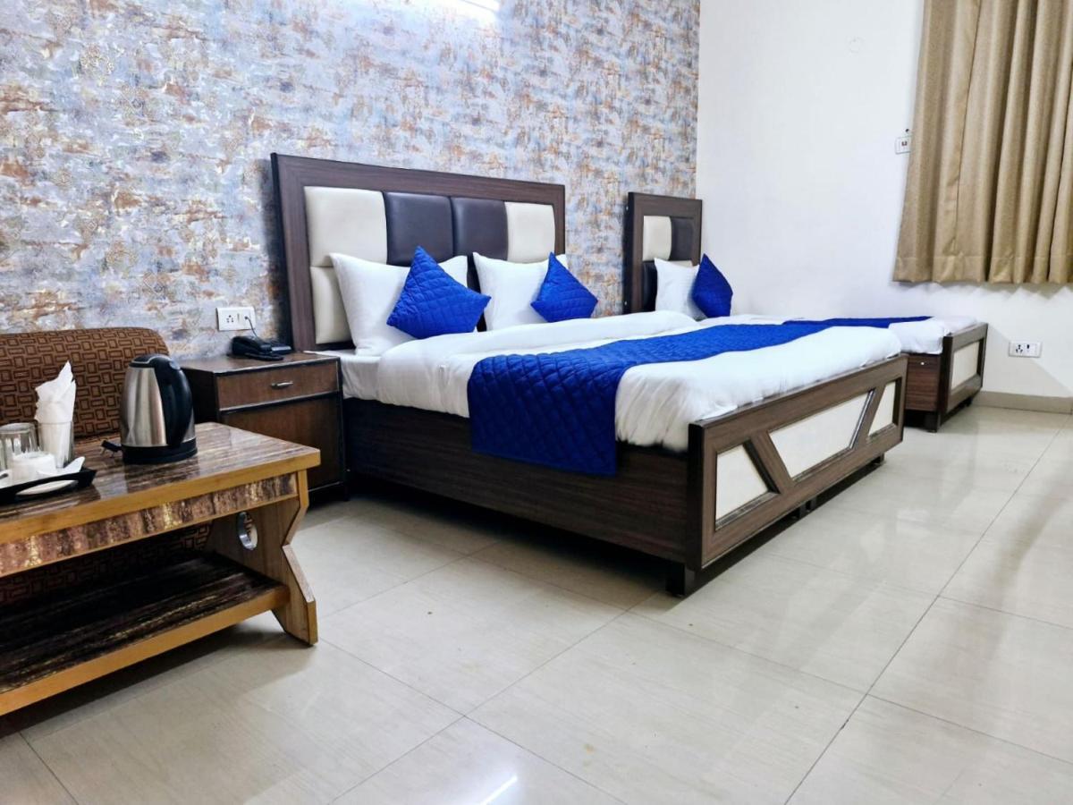Airport Hotel Mayank Residency Yeni Delhi Dış mekan fotoğraf