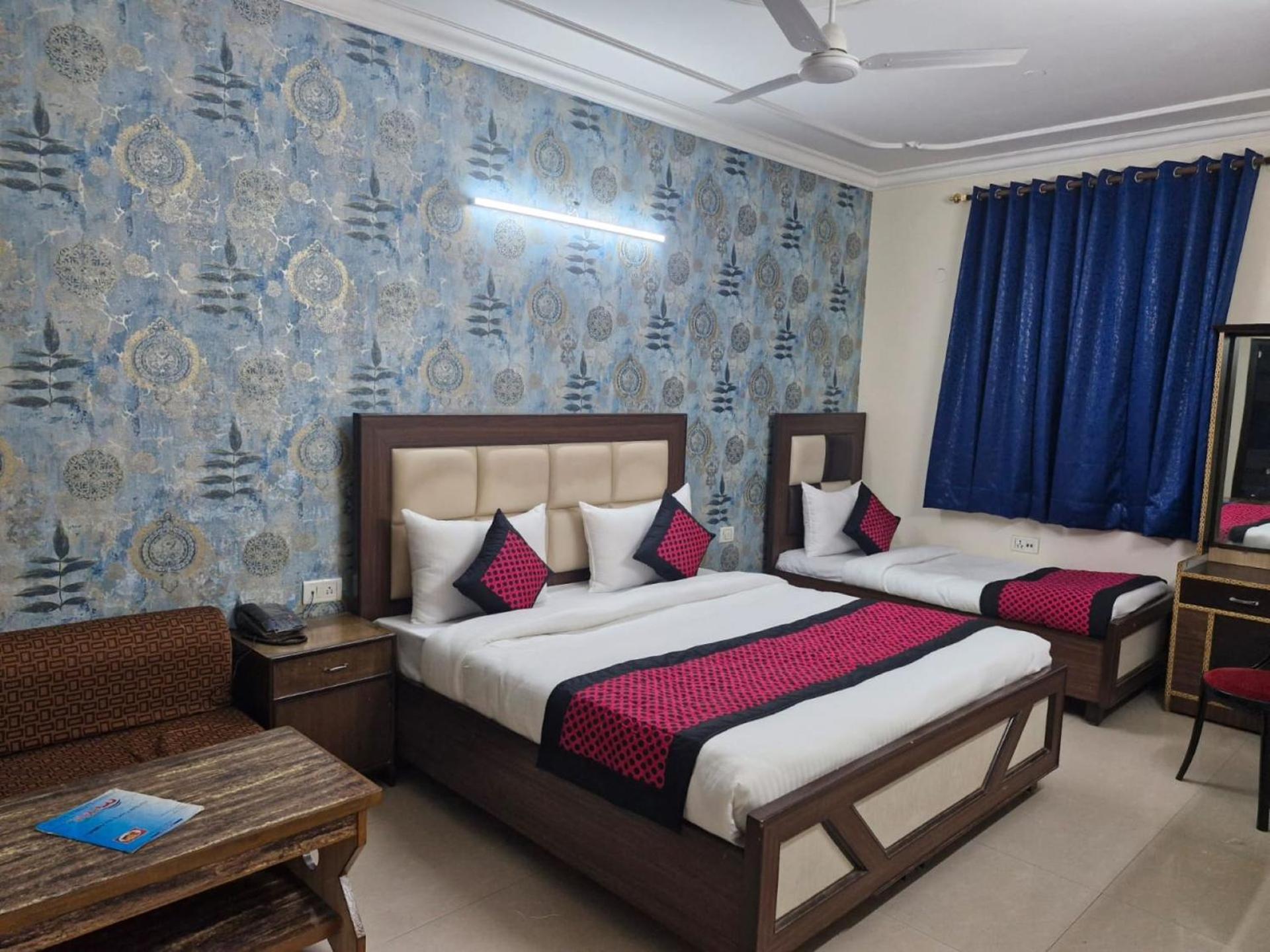 Airport Hotel Mayank Residency Yeni Delhi Dış mekan fotoğraf