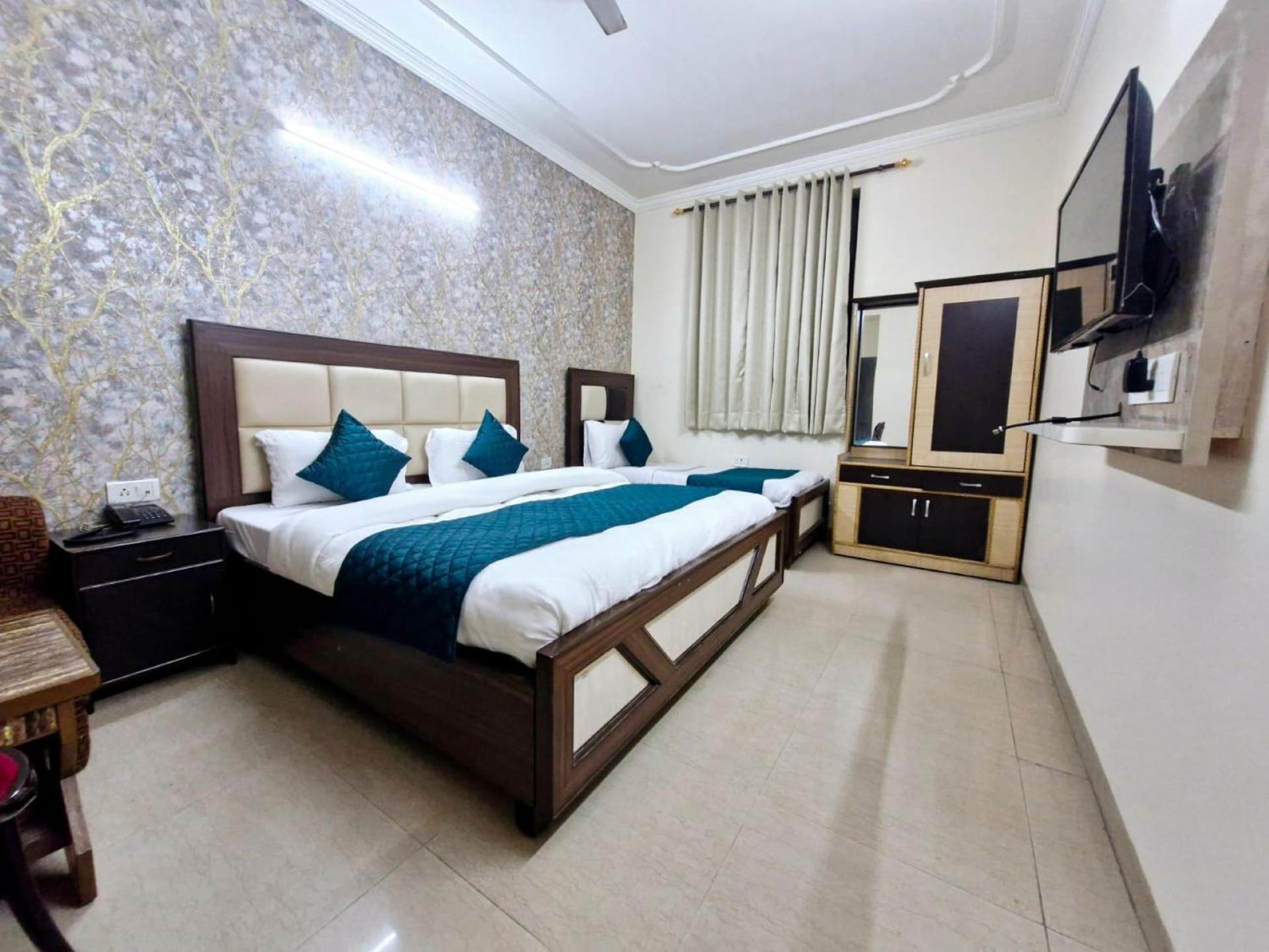 Airport Hotel Mayank Residency Yeni Delhi Dış mekan fotoğraf