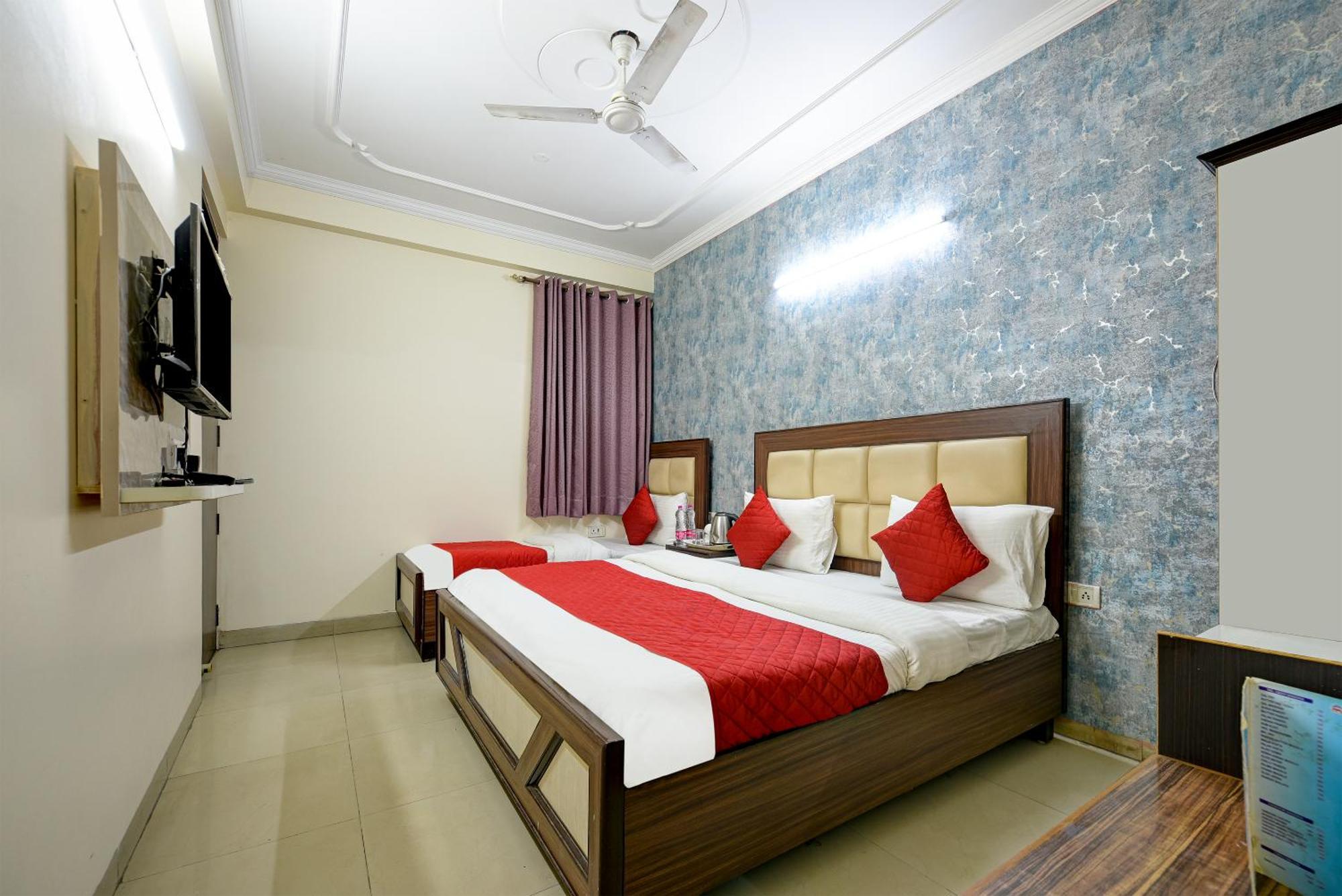 Airport Hotel Mayank Residency Yeni Delhi Dış mekan fotoğraf