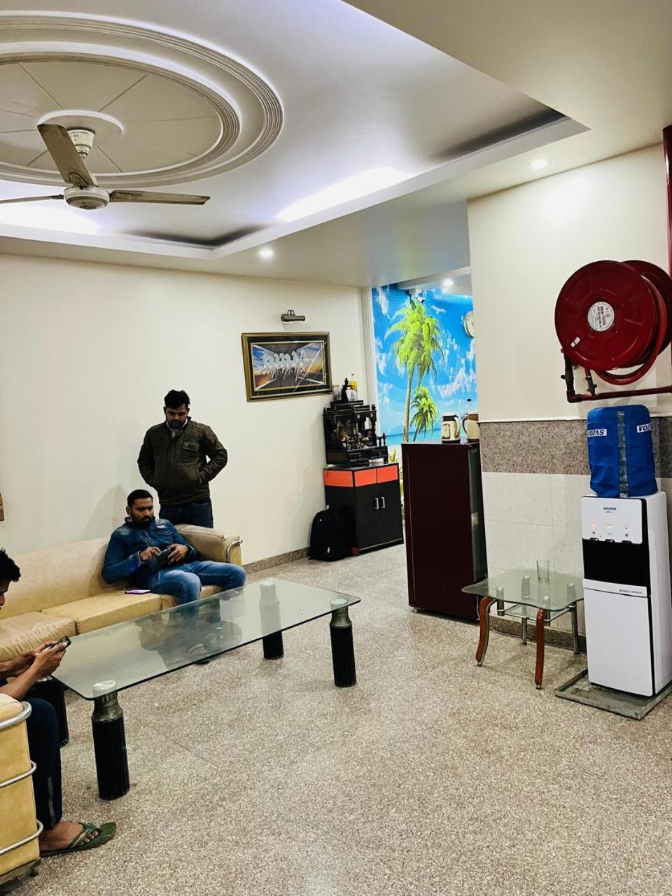 Airport Hotel Mayank Residency Yeni Delhi Dış mekan fotoğraf