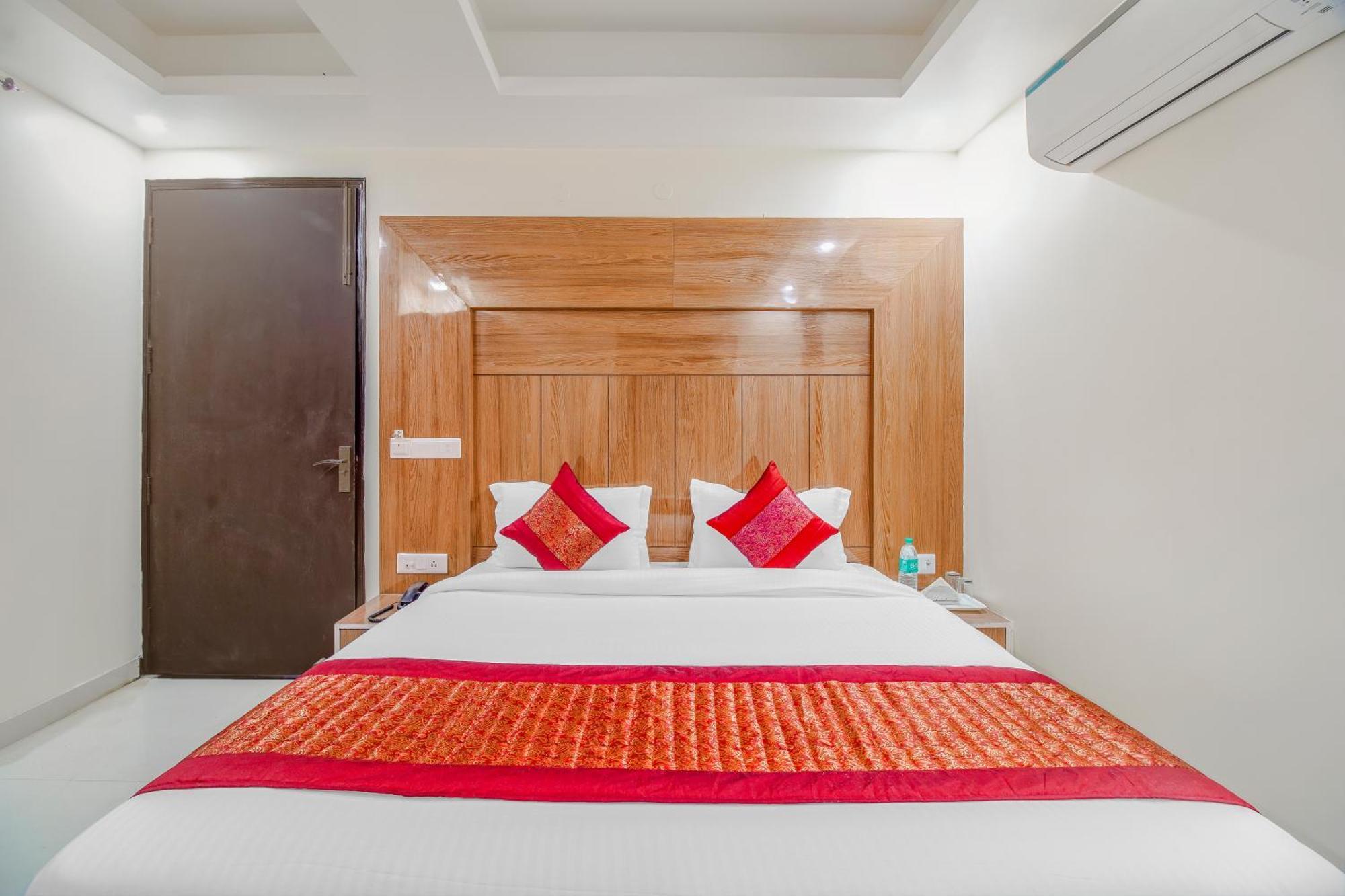 Airport Hotel Mayank Residency Yeni Delhi Dış mekan fotoğraf